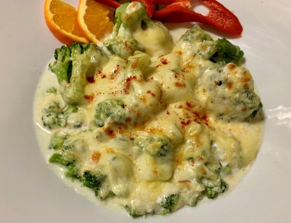 Zapečená brokolica so syrom